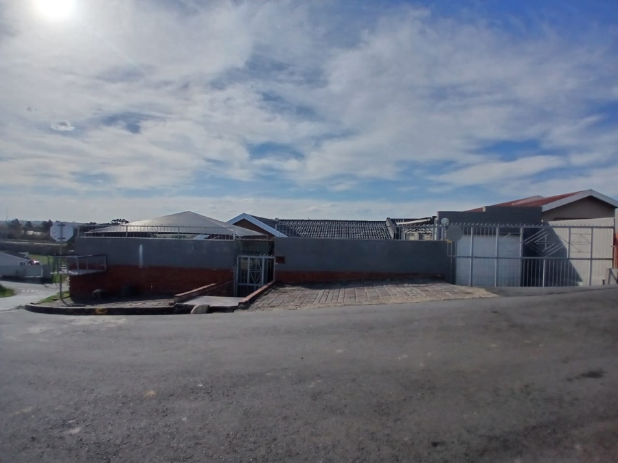 3 Bedroom Property for Sale in Gompo Town Eastern Cape